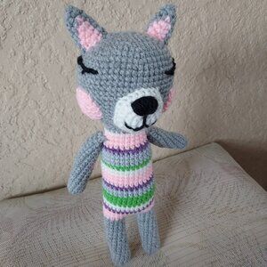 new handmade crochet cat